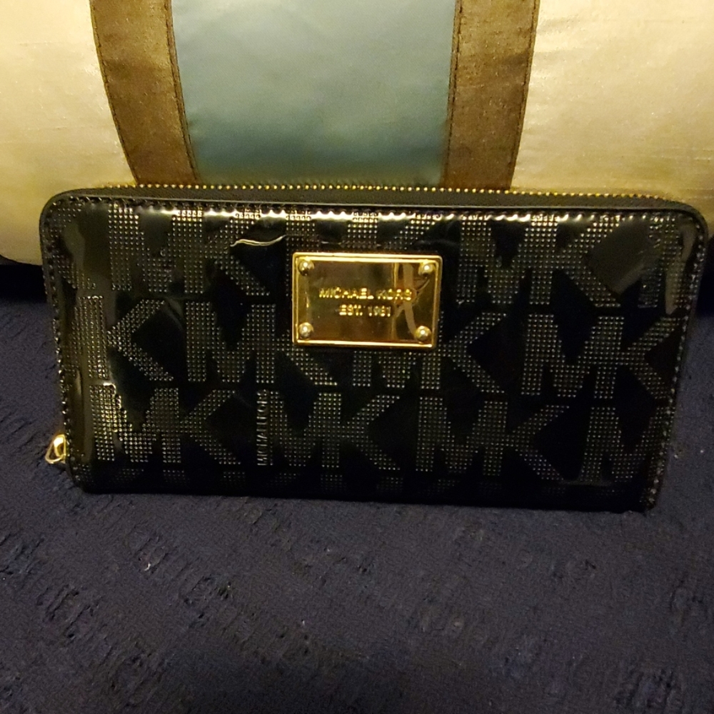 Michael Kors  black wallet